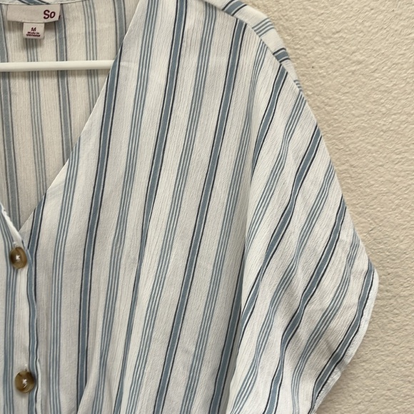 SO Tunic Style Front Twist Blue & White Striped Boho Blouse Top, Size Medium - Picture 4 of 13